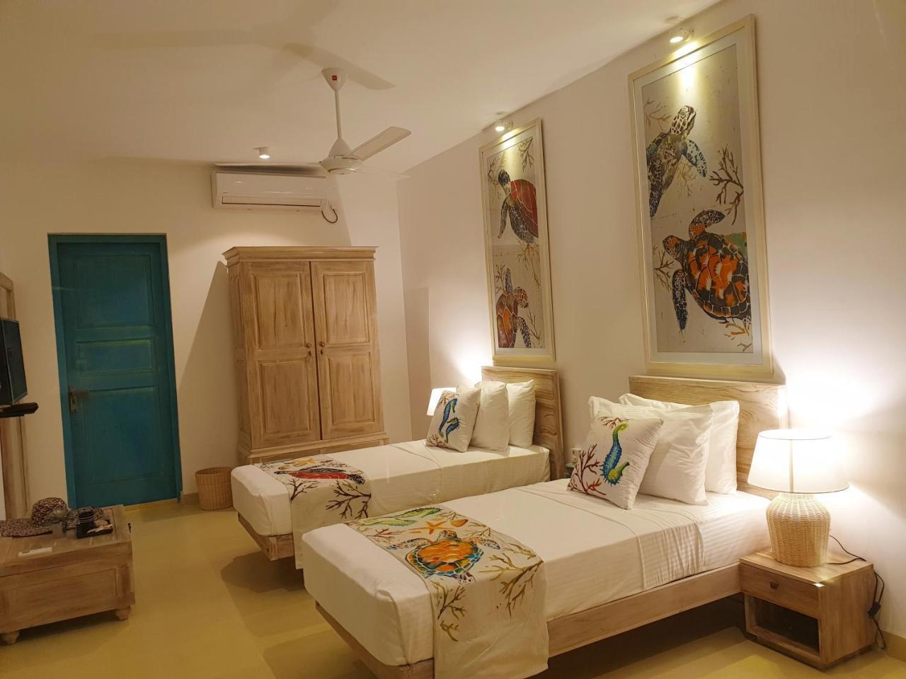 33 Lake Terrace Hikkaduwa Exterior foto
